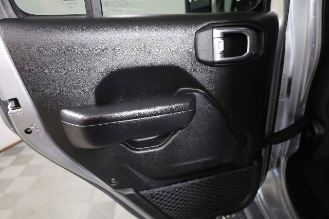 Used 2020 Jeep Gladiator Rubicon AWD/4WD image 27