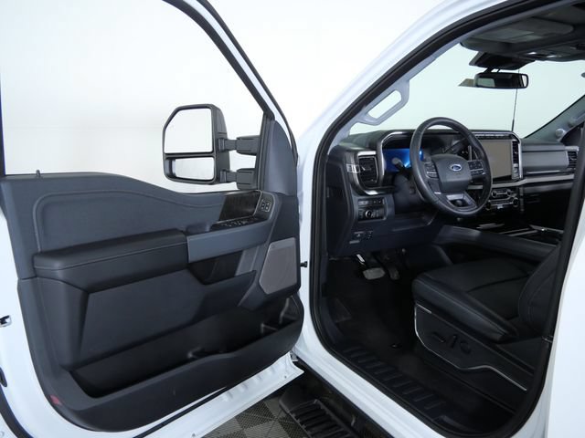 Certified 2024 Ford F350 Lariat w/ Lariat Ultimate Package AWD/4WD image 17