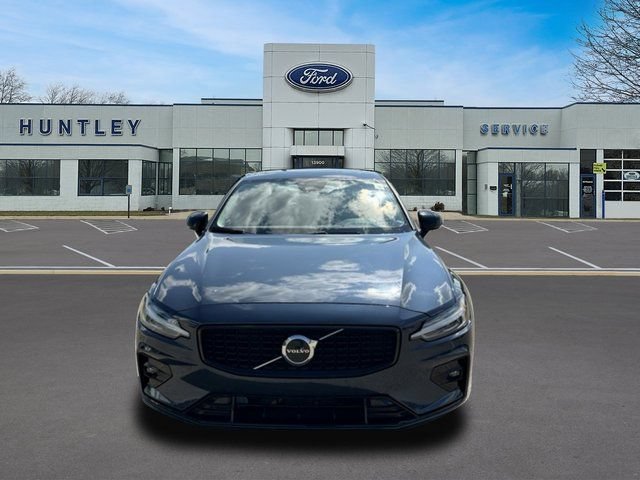 Used 2024 Volvo S60 B5 Core FWD image 2