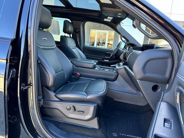 Certified 2025 Ford Expedition Max Platinum w/ Stealth Performance Package AWD/4WD image 73