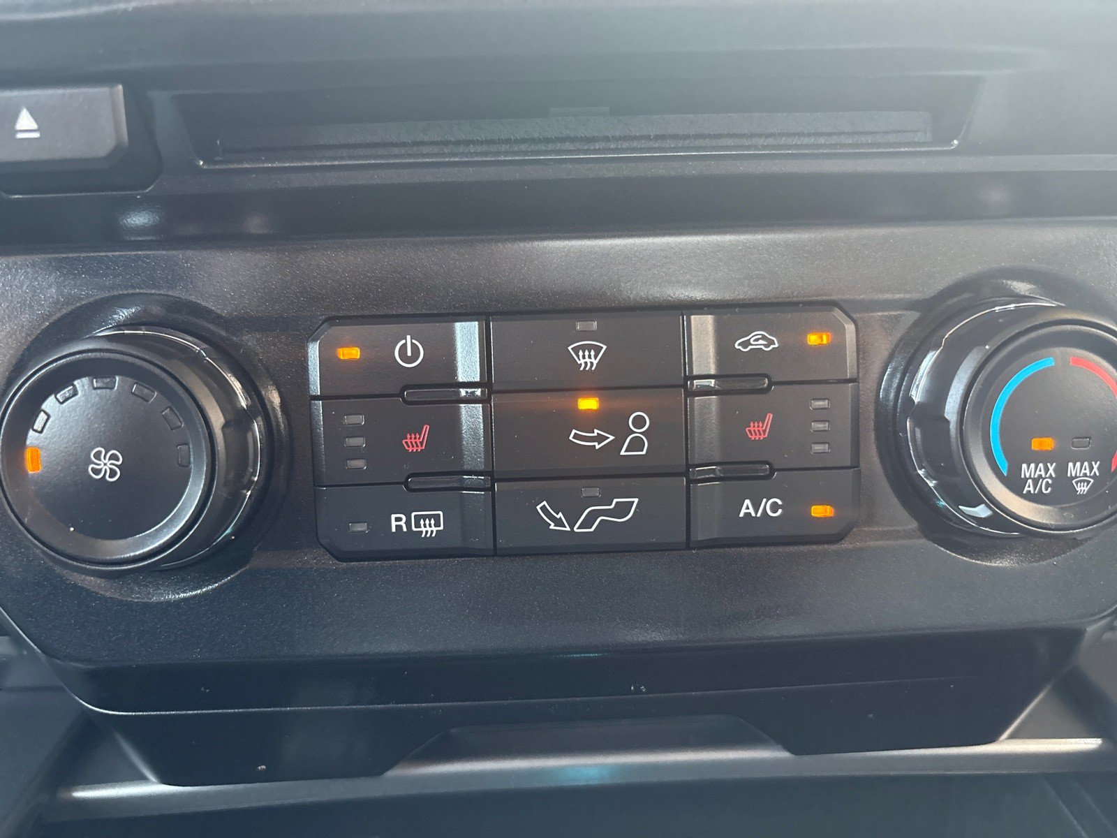 Certified 2017 Ford F150 XLT w/ Equipment Group 302A Luxury AWD/4WD image 21