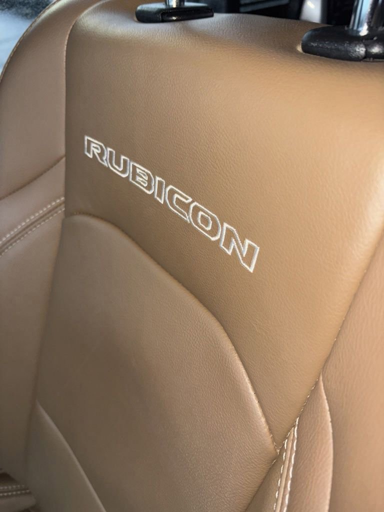 Used 2023 Jeep Gladiator Rubicon w/ Cold Weather Group image 38