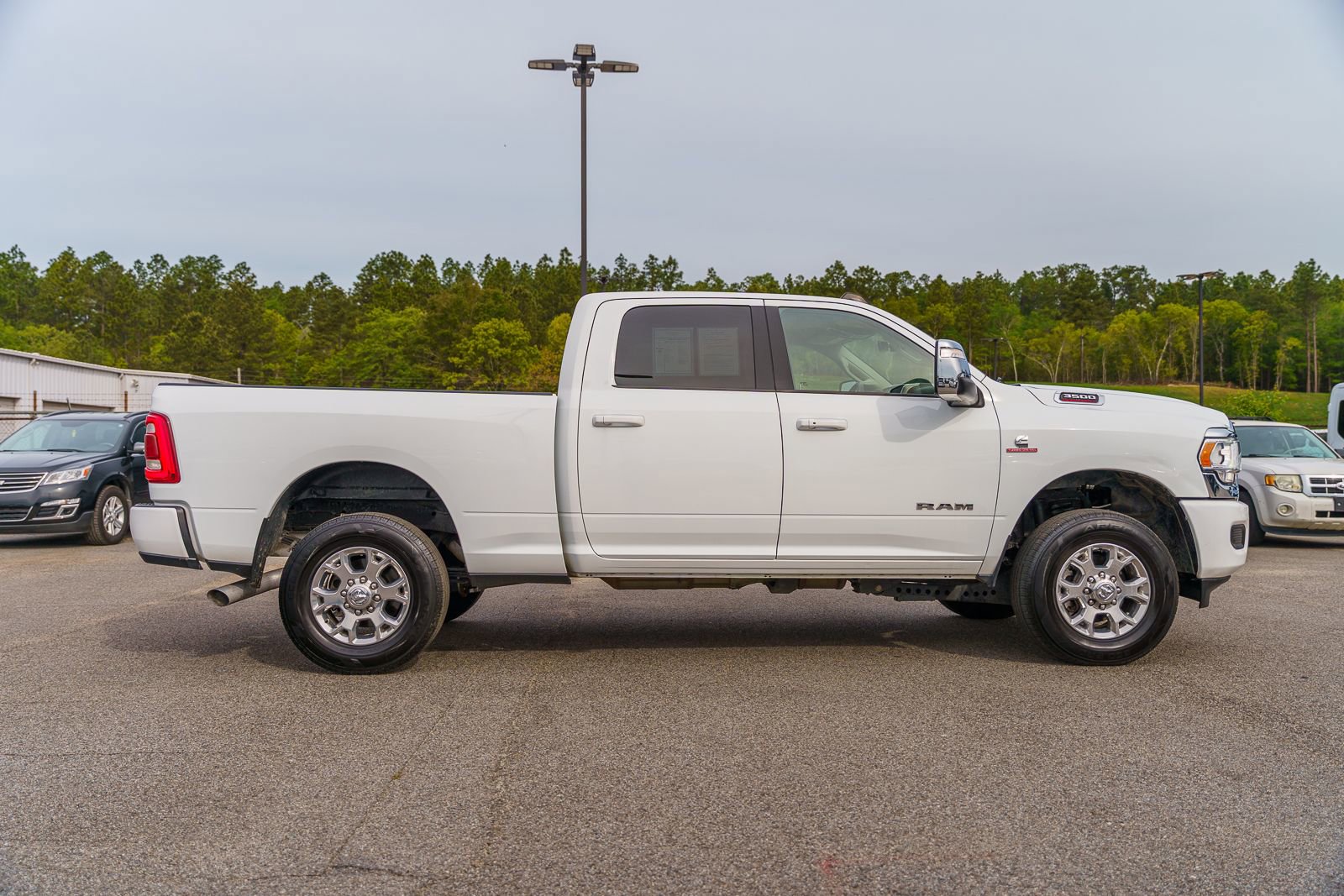 Used 2023 RAM 3500 Laramie AWD/4WD image 10