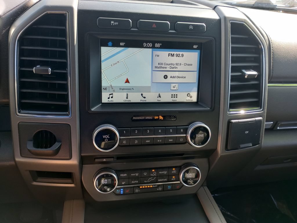 Certified 2018 Ford Expedition XLT w/ Equipment Group 202A RWD image 29