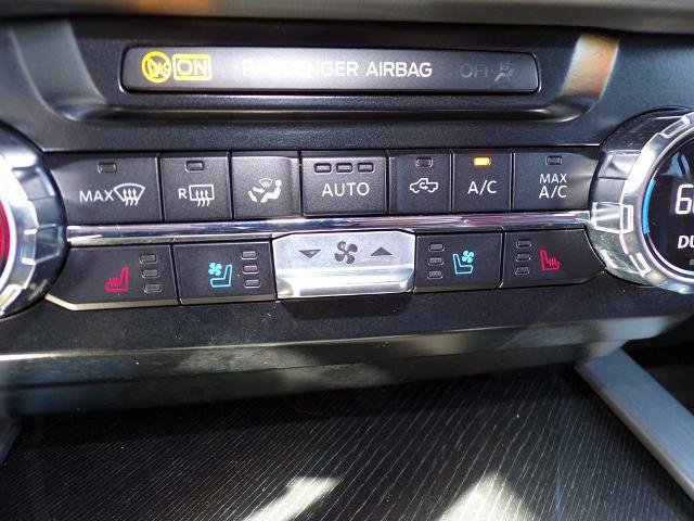 Certified 2022 Ford F250 Platinum w/ FX4 Off-Road Package image 17