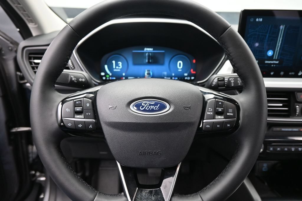 Certified 2023 Ford Escape Platinum w/ Premium Technology Package AWD/4WD image 14