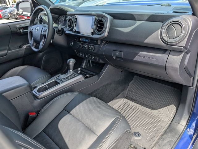 Used 2022 Toyota Tacoma TRD Sport w/ Technology Package RWD image 15