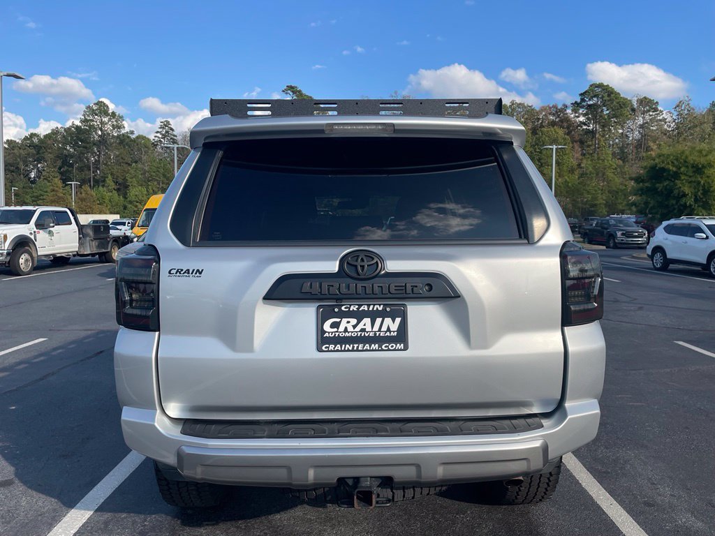 Used 2020 Toyota 4Runner TRD Off-Road AWD/4WD image 6