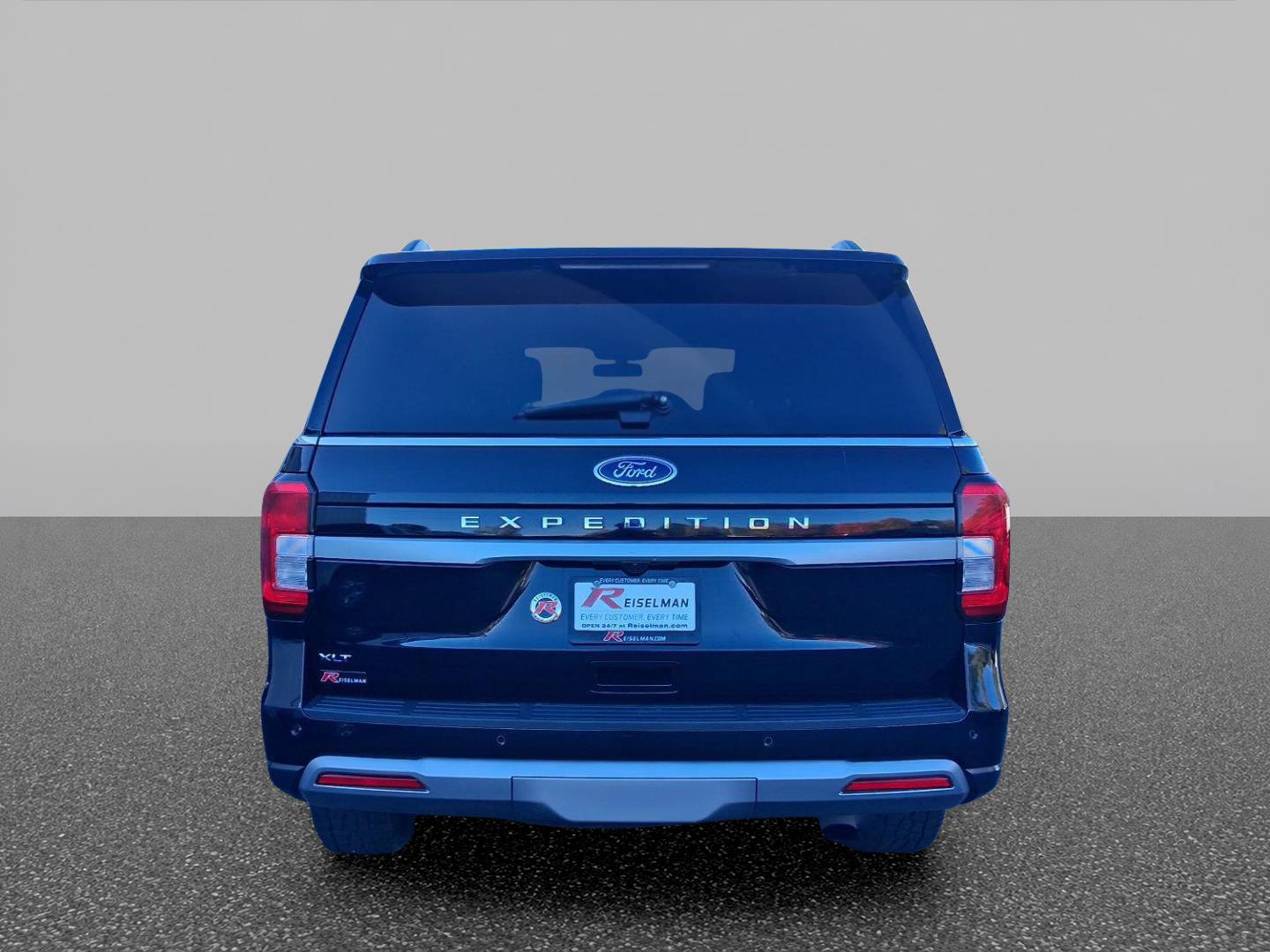 Certified 2024 Ford Expedition XLT AWD/4WD image 6