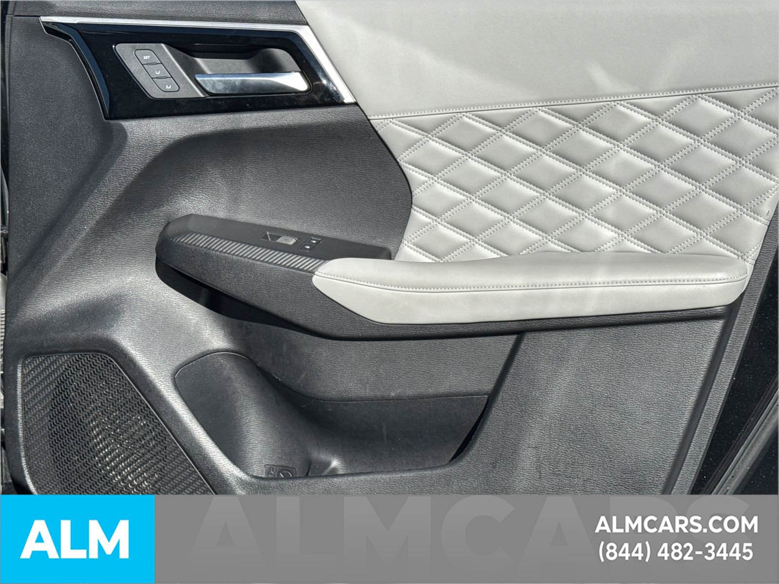 Used 2023 Mitsubishi Outlander SEL image 17