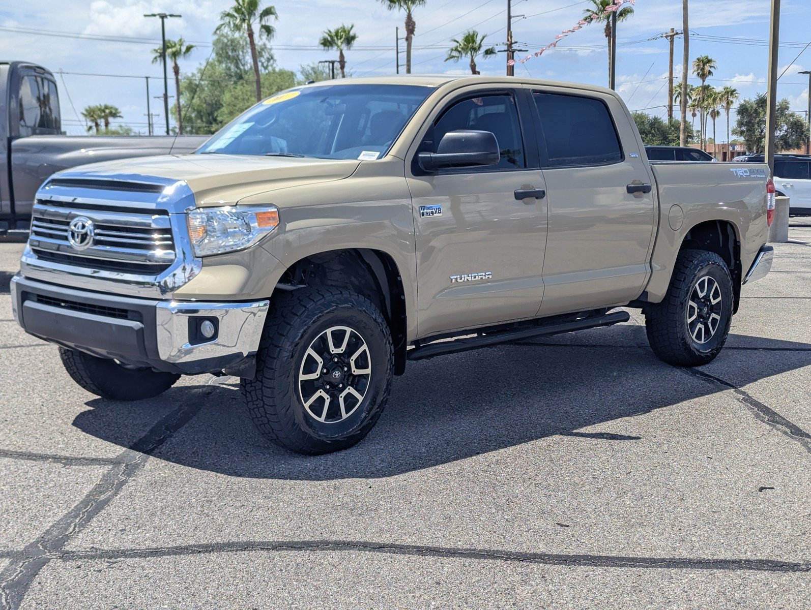 Used 2017 Toyota Tundra SR5 w/ TRD Off Road Package AWD/4WD image 5