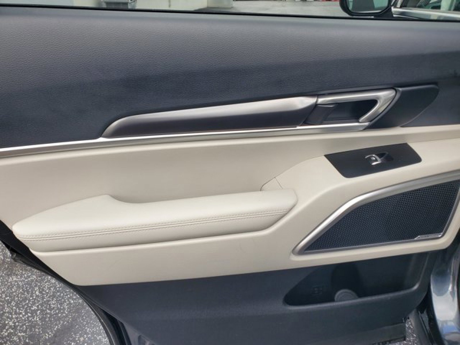 Used 2024 Kia Telluride S w/ S Sunroof Package image 32