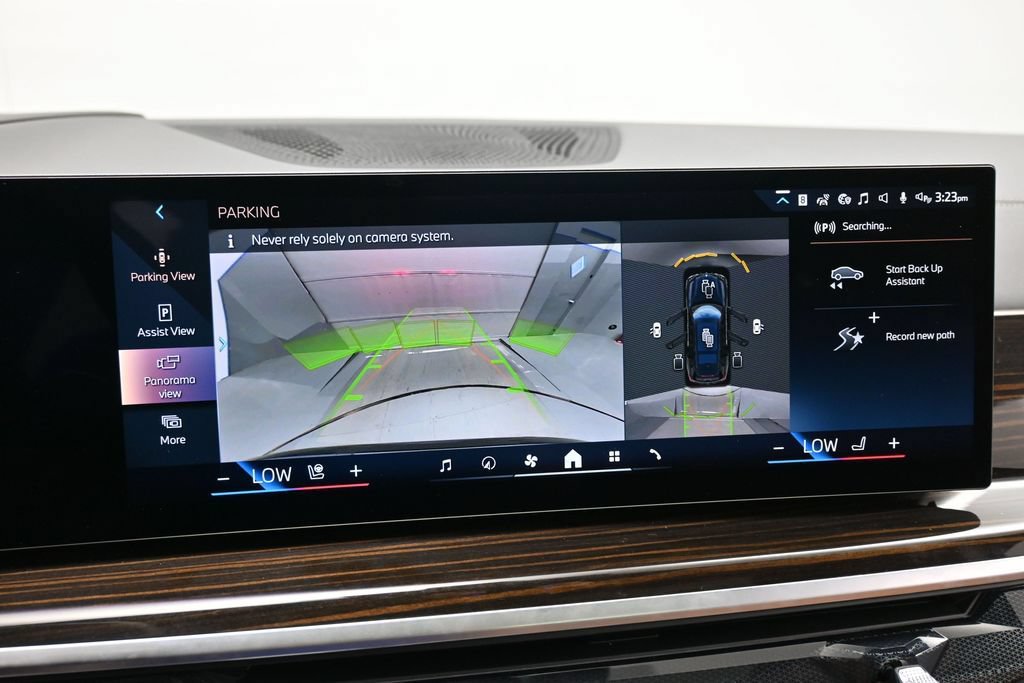 Used 2026 BMW X7 xDrive40i w/ Executive Package AWD/4WD image 15