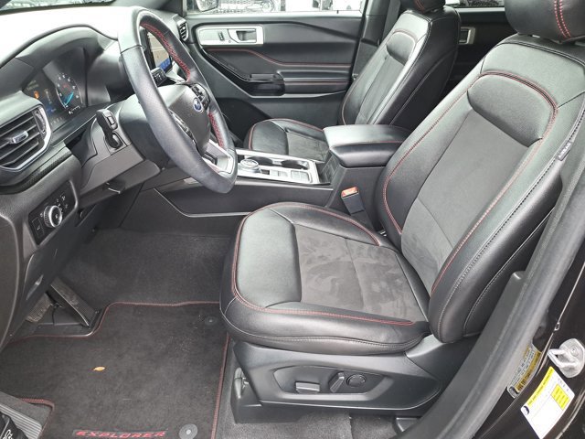 Certified 2023 Ford Explorer ST-Line w/ Class IV Trailer Tow Package image 21