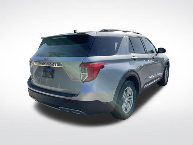 Certified 2023 Ford Explorer XLT w/ Equipment Group 202A RWD image 6