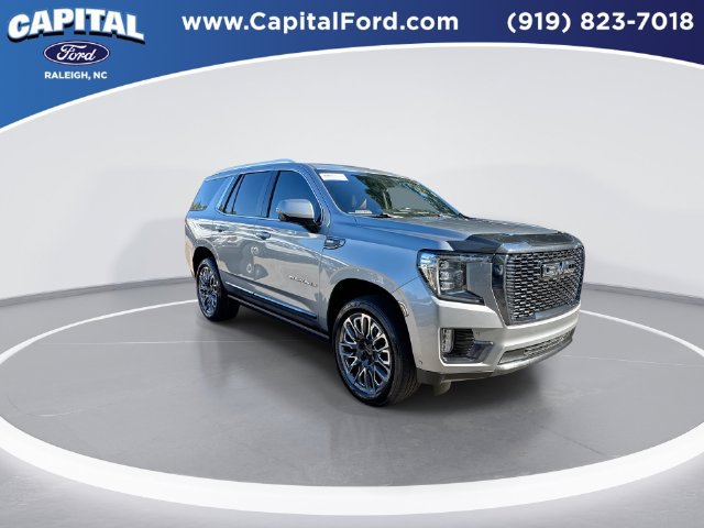 Used 2023 GMC Yukon Denali Ultimate AWD/4WD image 2