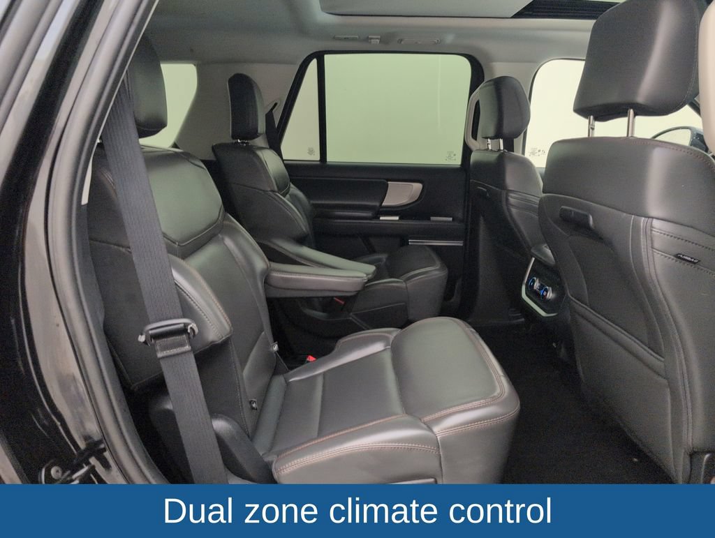 Certified 2025 Ford Expedition Active RWD image 17