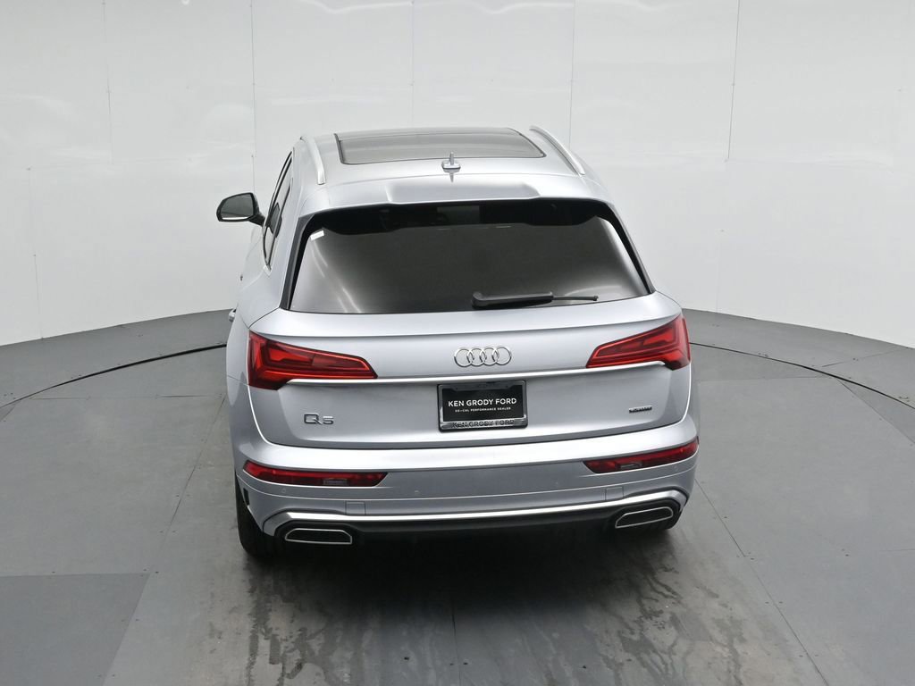 Used 2023 Audi Q5 2.0T Premium w/ Convenience Package image 14
