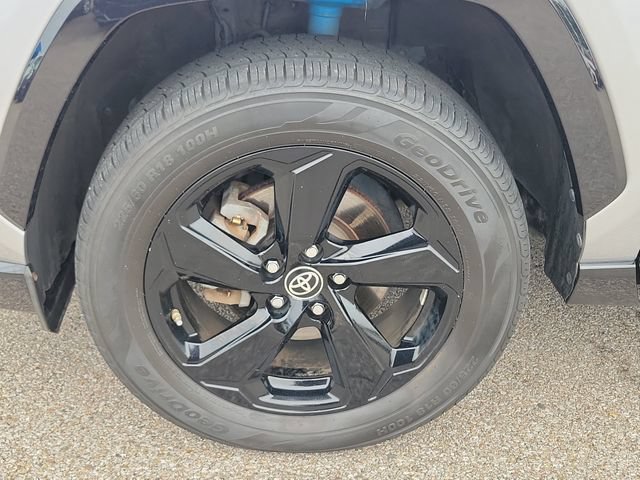 Used 2019 Toyota RAV4 XSE AWD/4WD image 9