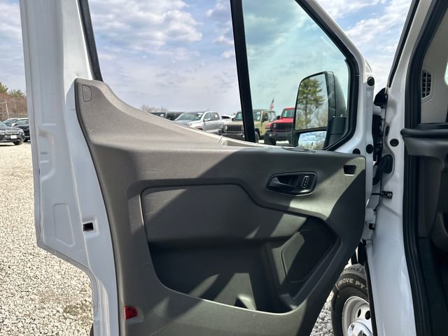 Certified 2024 Ford Transit 250 Low Roof AWD w/ Exterior Upgrade Package image 17