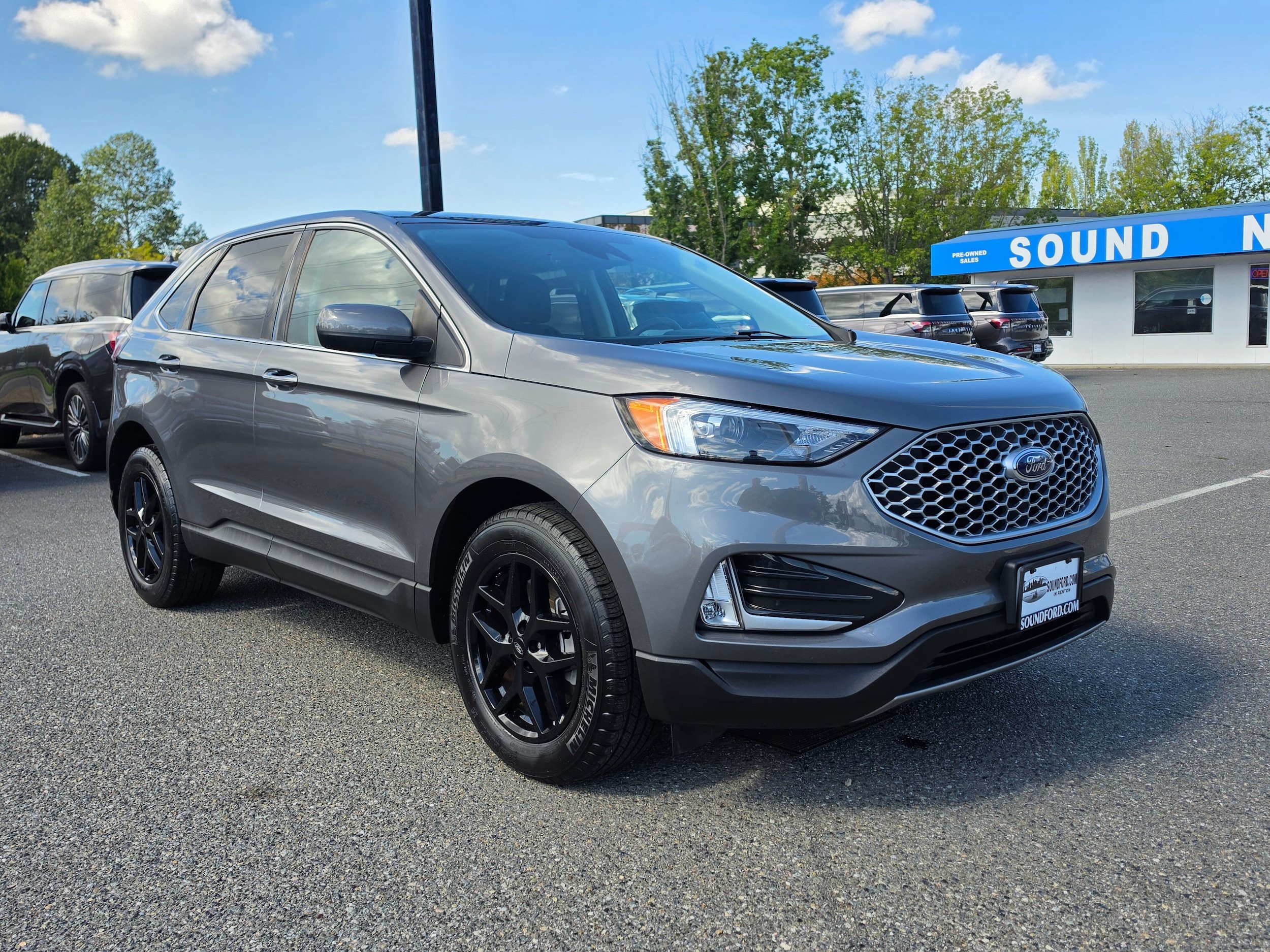 Certified 2023 Ford Edge SEL w/ Convenience Package AWD/4WD image 7