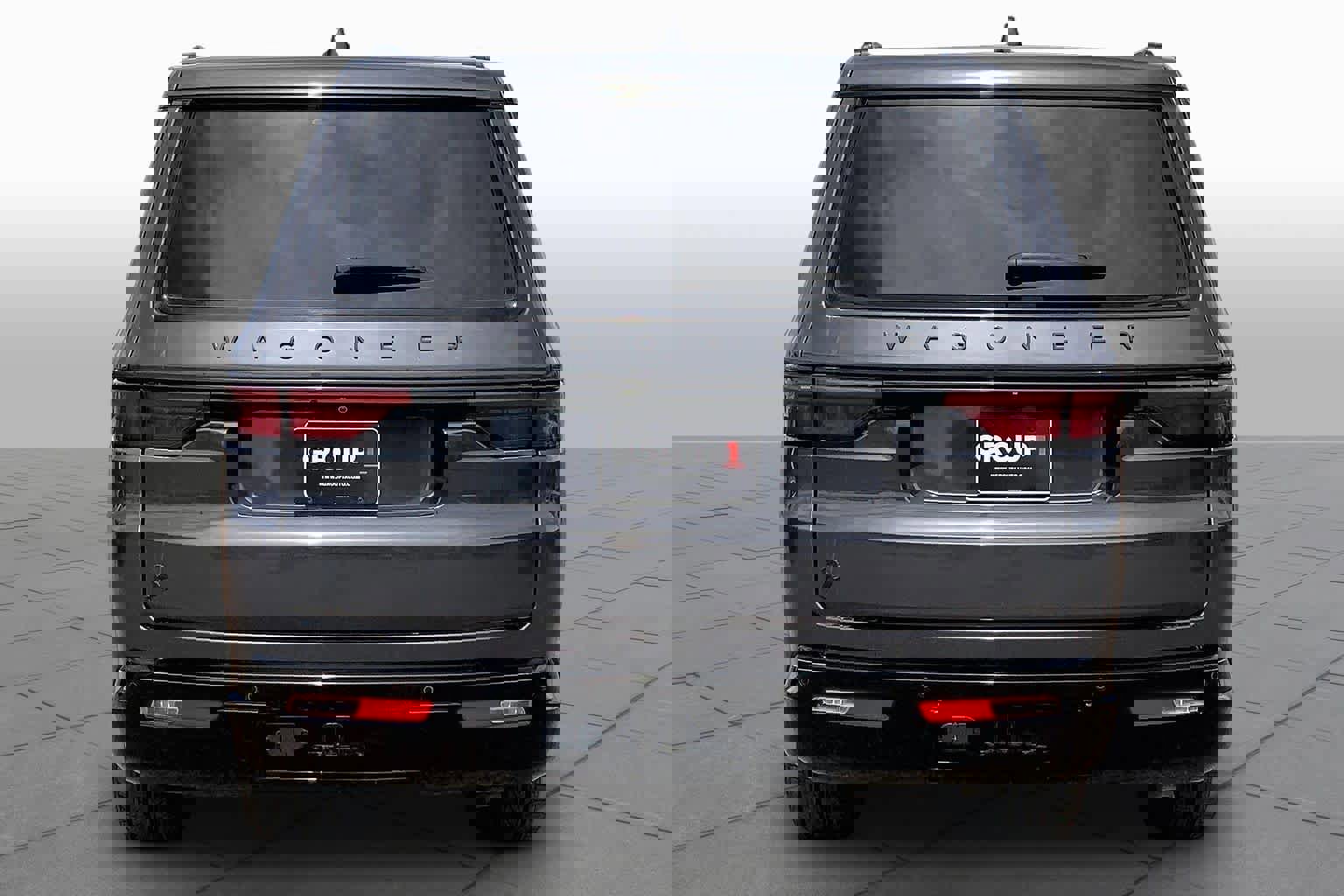 Used 2024 Jeep Wagoneer L Series II w/ Convenience Group I image 2