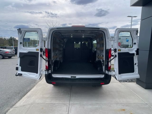 Certified 2025 Ford Transit 250 Low Roof w/ Exterior Upgrade Package RWD image 32