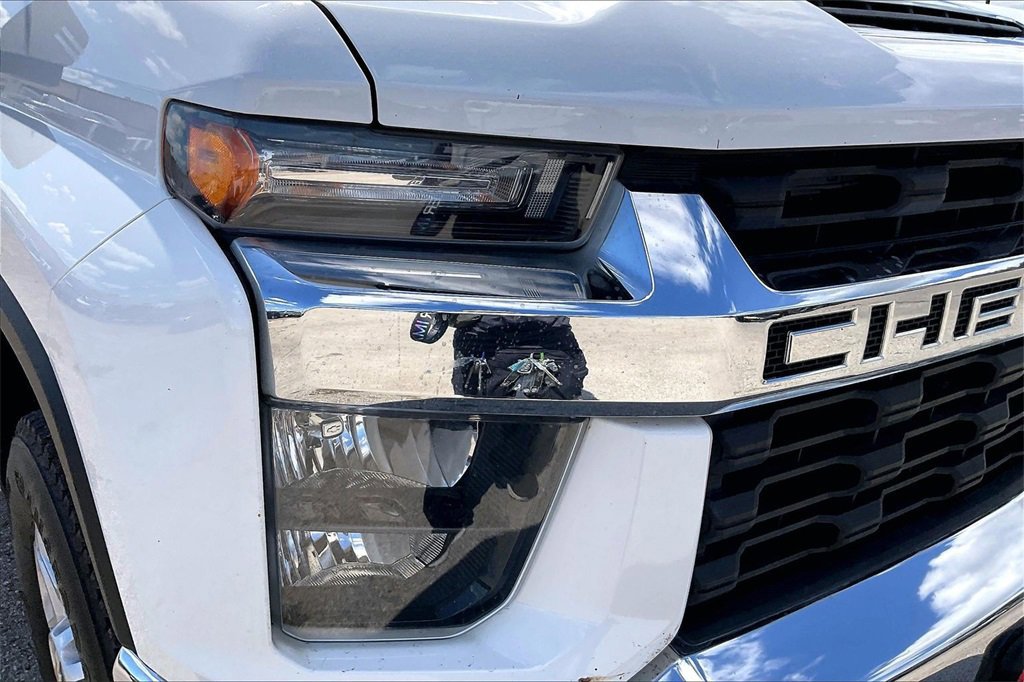 Used 2021 Chevrolet Silverado 2500 LT w/ Z71 Off-Road Package image 32