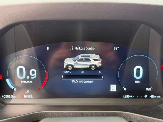 Certified 2025 Ford Explorer ST-Line w/ Premium Package RWD image 18