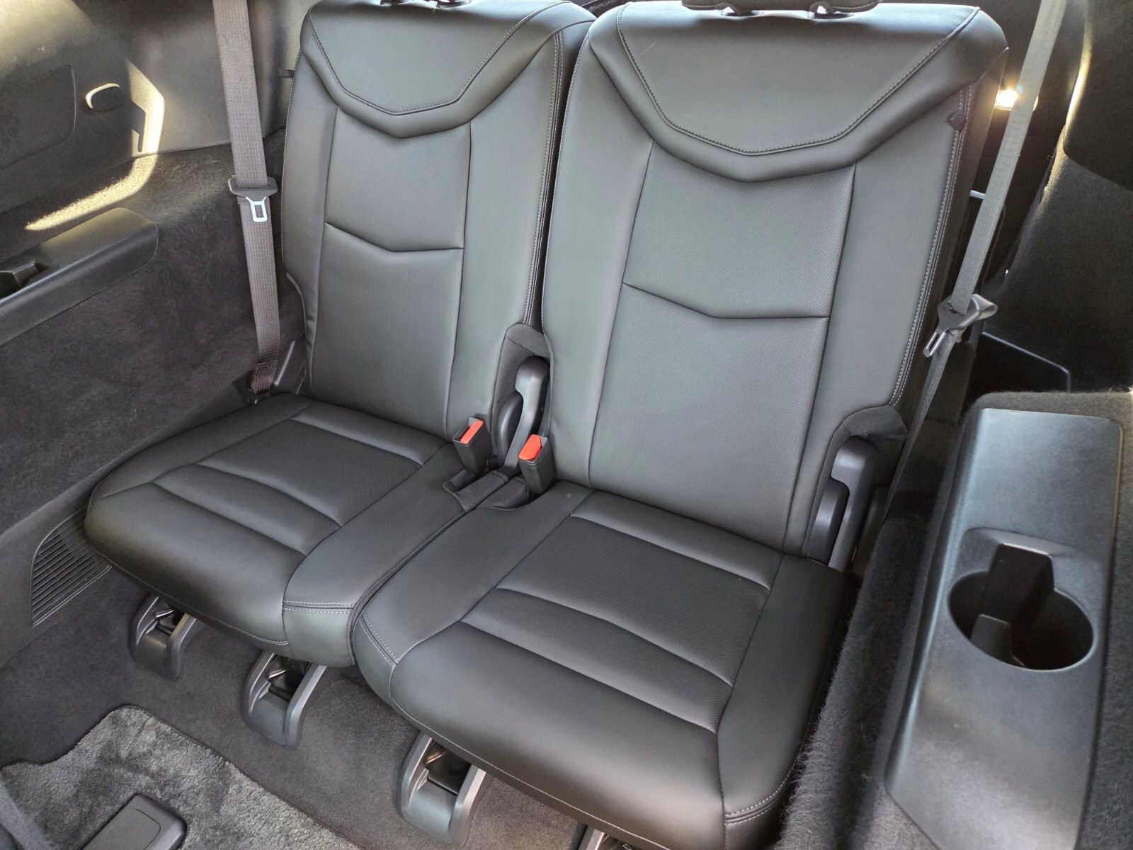 Used 2022 Cadillac XT6 Sport w/ LPO, Premium Carpet Package AWD/4WD image 13