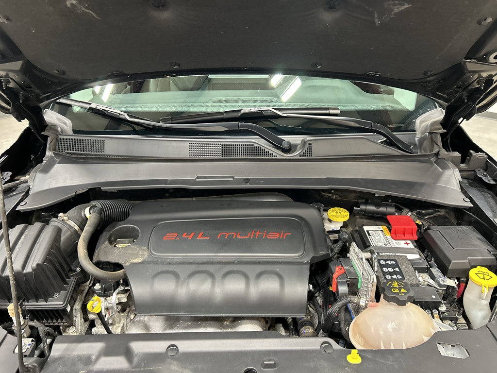 Used 2022 Jeep Compass Limited AWD/4WD image 9