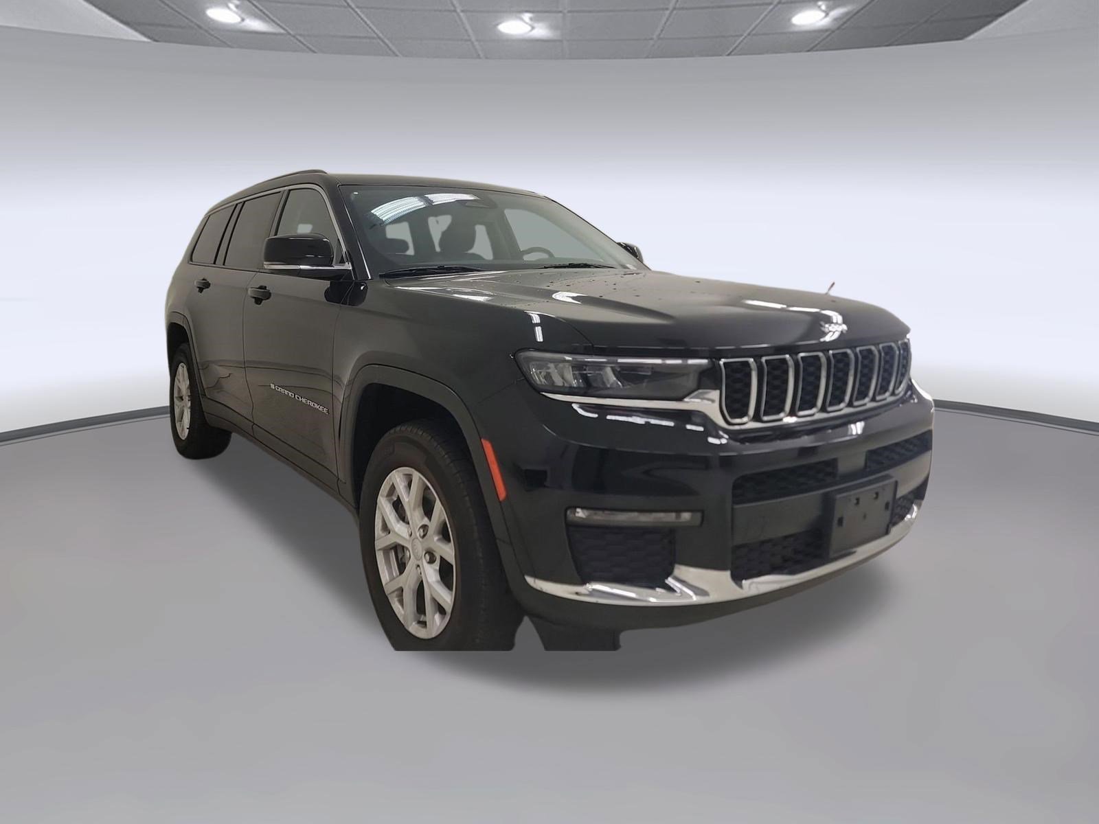 Used 2023 Jeep Grand Cherokee L Limited w/ Trailer Tow Group (B) AWD/4WD image 5