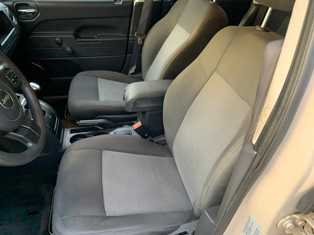 Used 2017 Jeep Patriot Sport FWD image 17