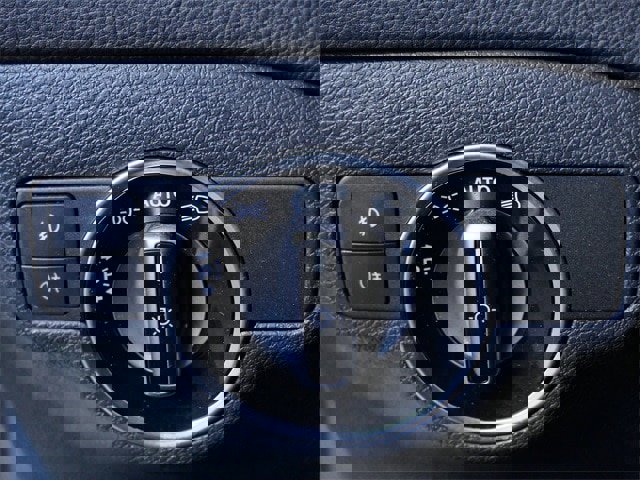 Used 2018 Mercedes-Benz GLA 250 4MATIC image 25