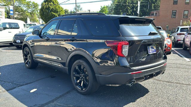 Certified 2023 Ford Explorer ST-Line w/ Class IV Trailer Tow Package AWD/4WD image 9