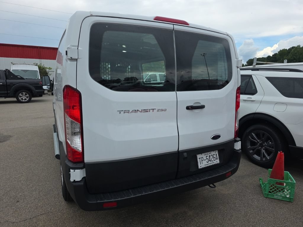Certified 2025 Ford Transit 250 Low Roof w/ Exterior Upgrade Package RWD image 5