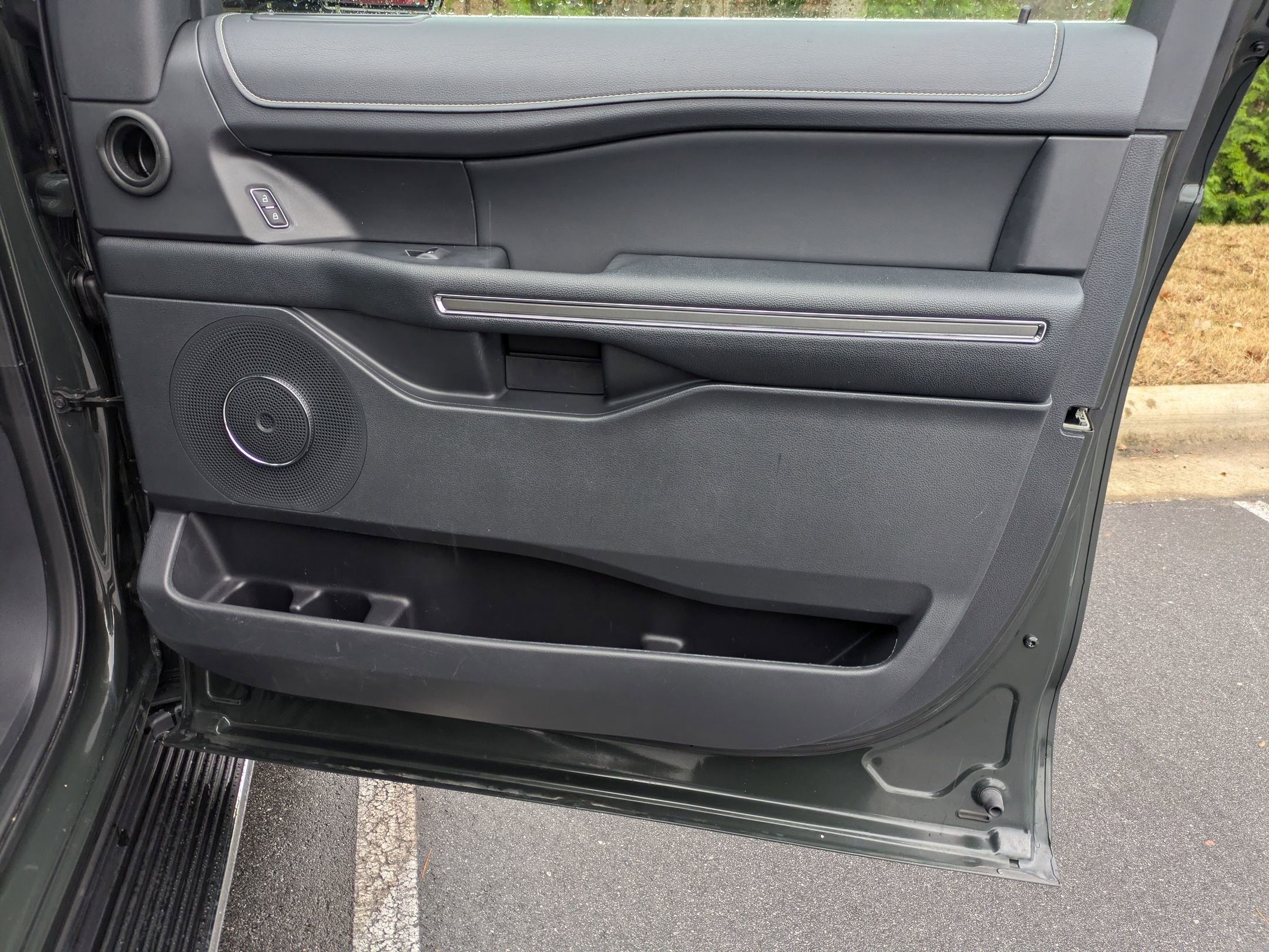 Certified 2023 Ford Expedition Max XLT image 38