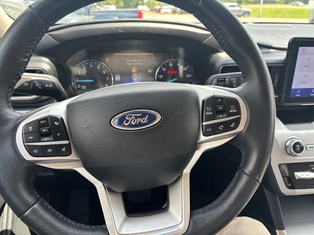 Certified 2023 Ford Explorer XLT w/ Equipment Group 202A AWD/4WD image 18