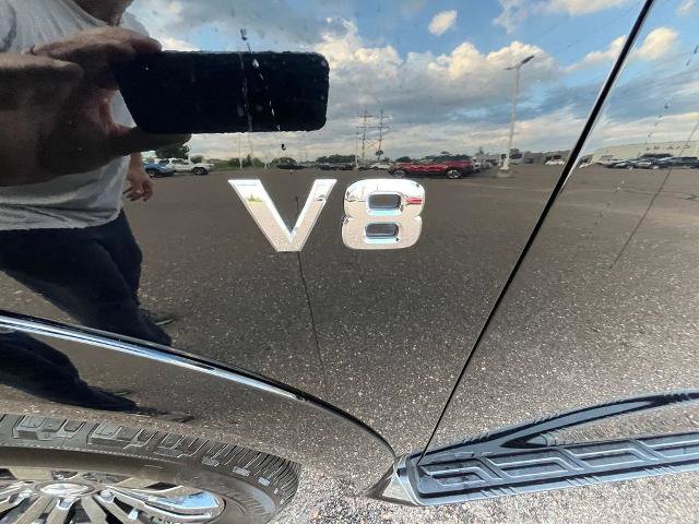 Used 2019 Nissan Armada Platinum w/ Captain's Chairs Package AWD/4WD image 9