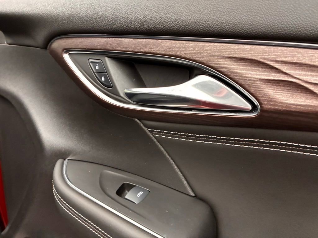 Used 2023 Buick Envision Avenir image 26