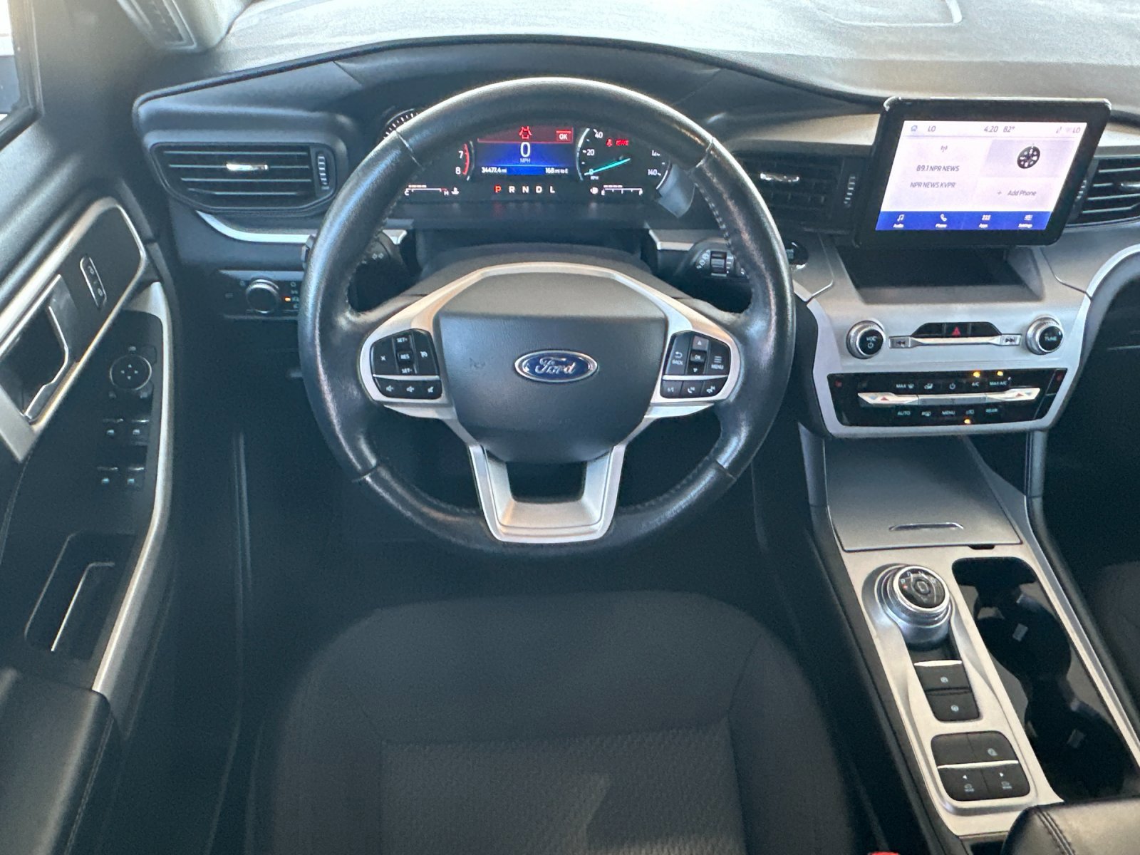 Certified 2022 Ford Explorer XLT w/ Class IV Trailer Tow Package image 15