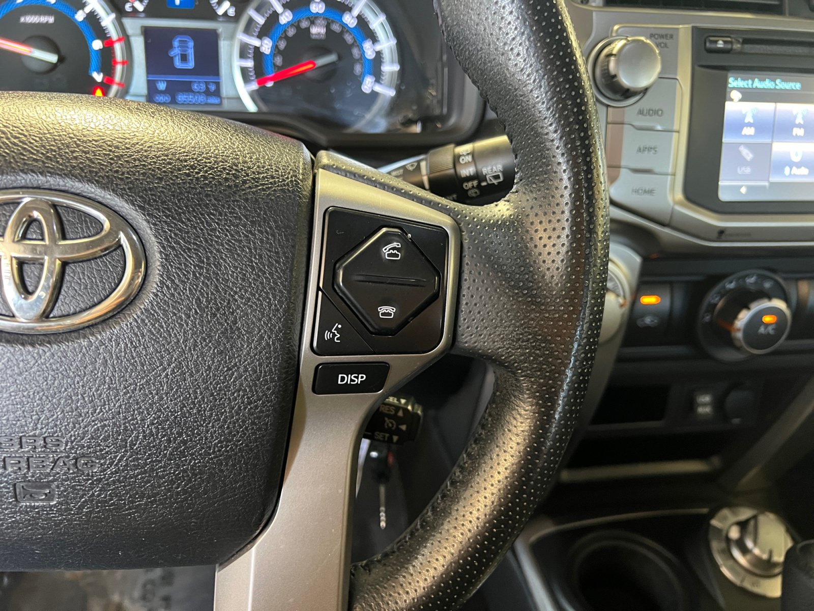 Used 2018 Toyota 4Runner SR5 Premium AWD/4WD image 17