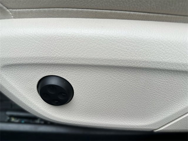 Used 2023 Mercedes-Benz GLS 450 4MATIC image 13