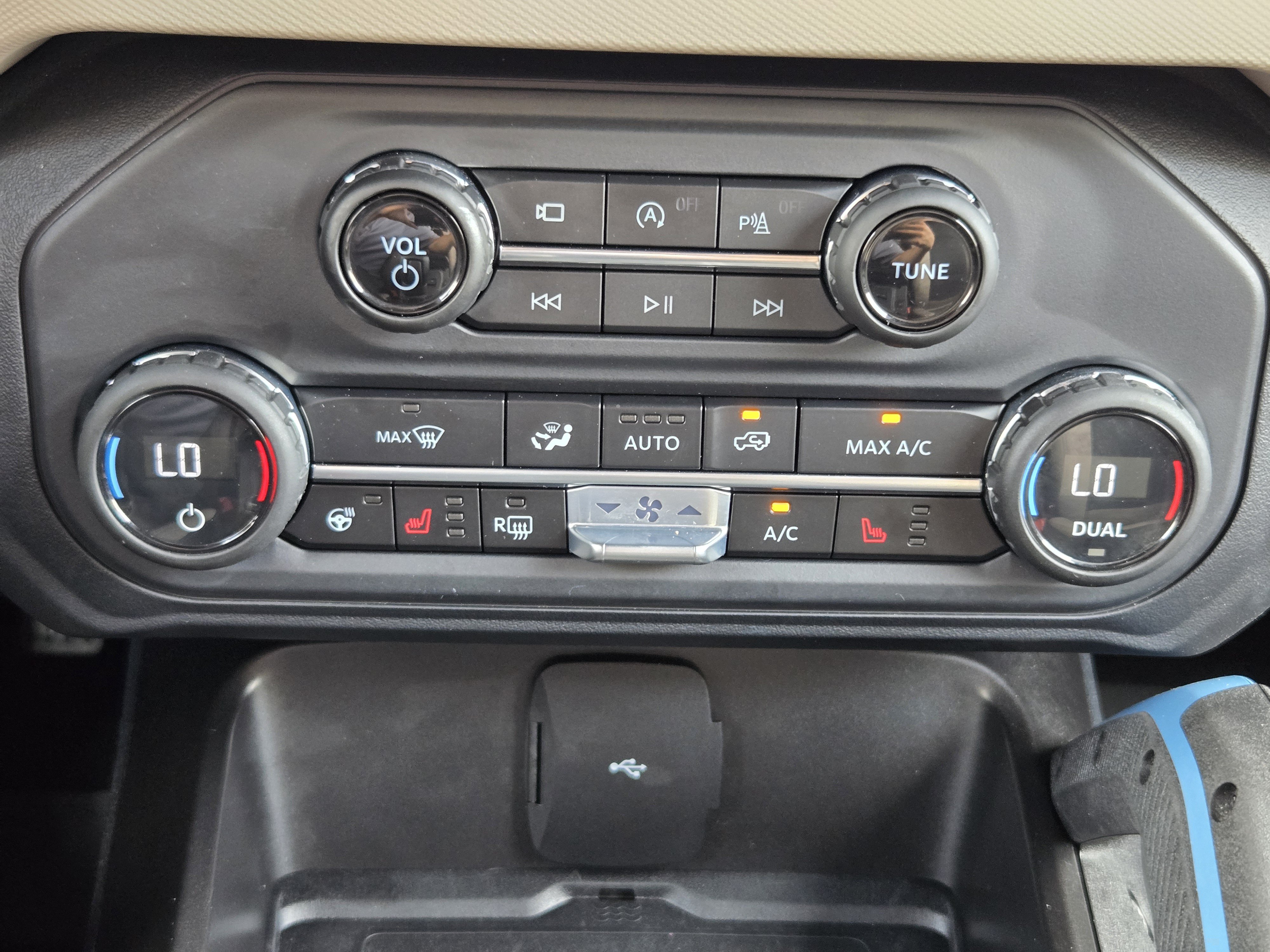 Certified 2023 Ford Bronco Wildtrak AWD/4WD image 14