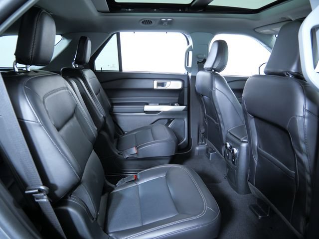 Certified 2023 Ford Explorer Limited w/ Limited Technology Package AWD/4WD image 12