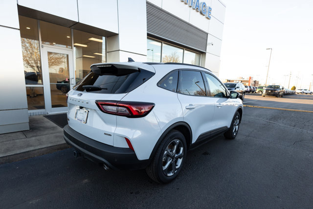 Certified 2025 Ford Escape ST-Line Elite w/ Tech Pack #2 image 4