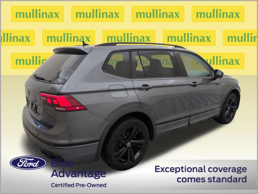 Used 2023 Volkswagen Tiguan SE R-Line FWD image 3