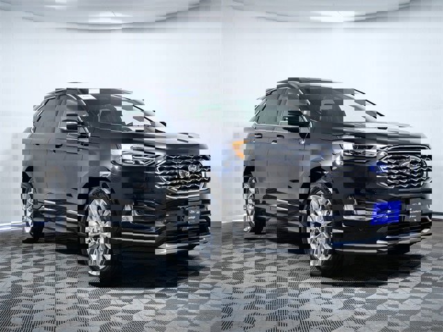 Certified 2022 Ford Edge Titanium w/ Equipment Group 301A image 1