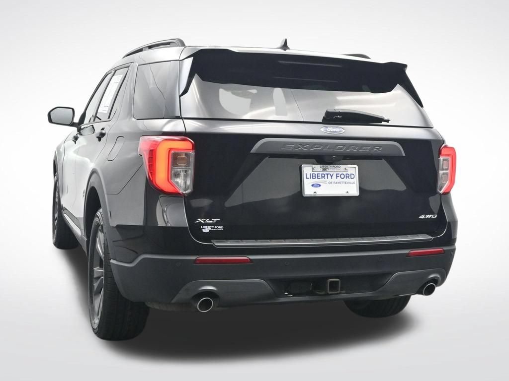 Certified 2023 Ford Explorer XLT w/ Equipment Group 202A AWD/4WD image 9