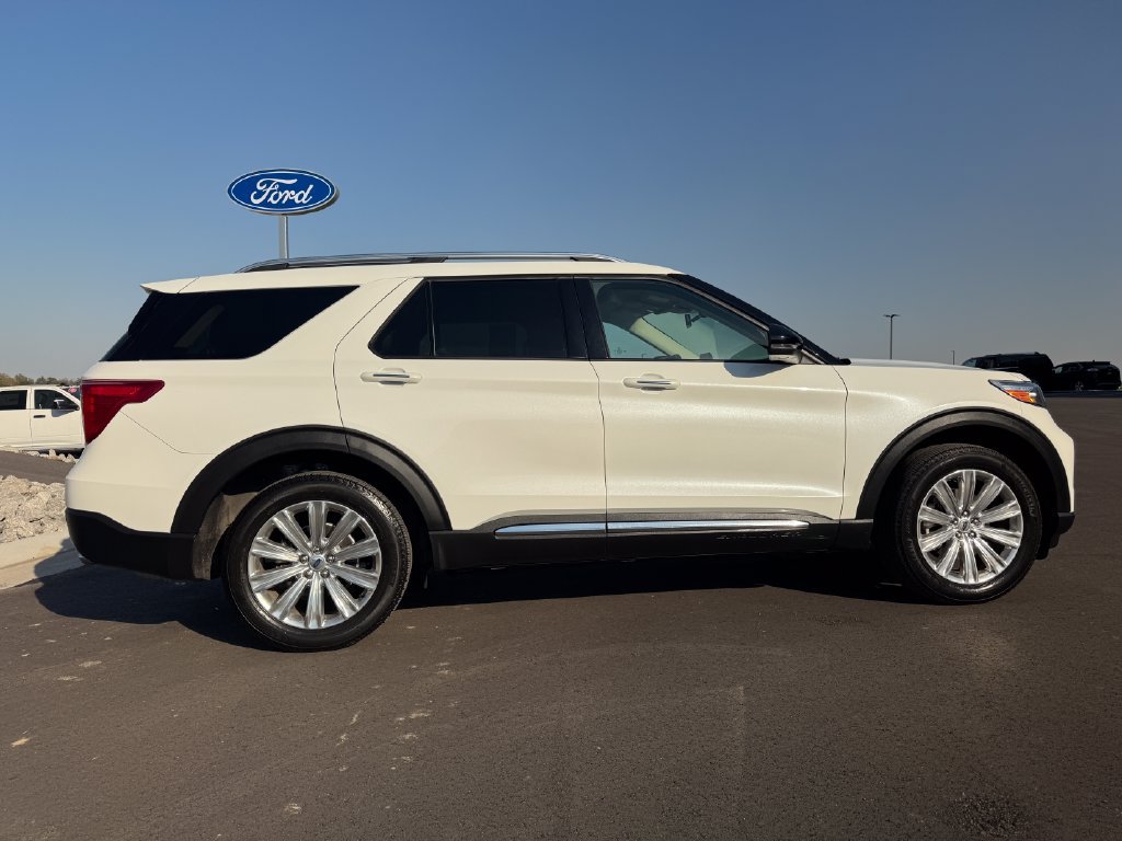 Certified 2023 Ford Explorer Limited w/ Limited Technology Package AWD/4WD image 4